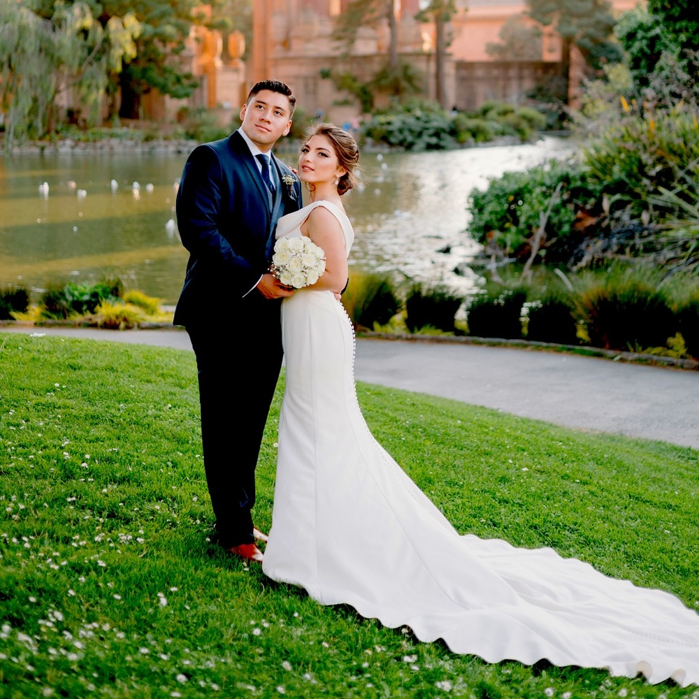 Gorgeous A-line Satin Wedding dress from David’s Bridal (worn once).